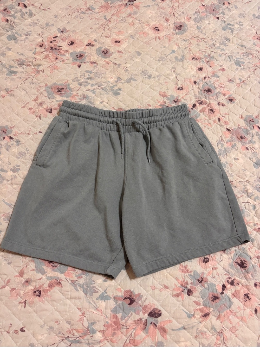 H&M Men's Regular Fit Sweat Shorts Gray Size Medium
